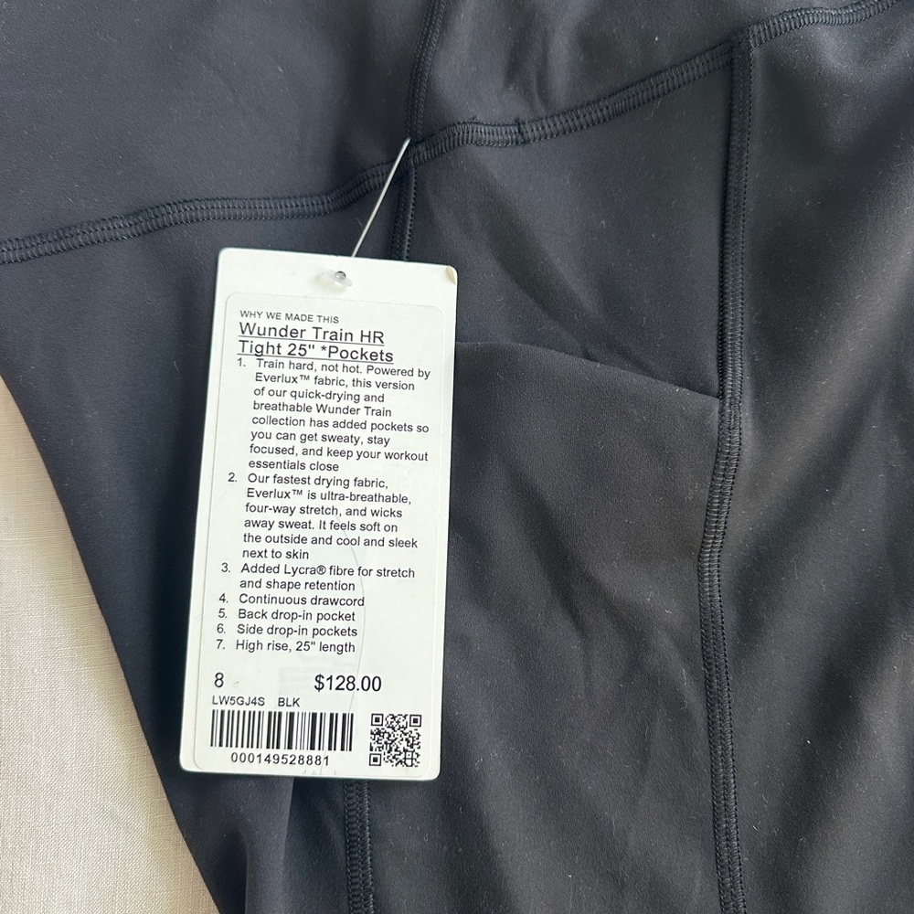 NWT Lululemon Black Wunder Train HR Tight - Picture 3 of 3